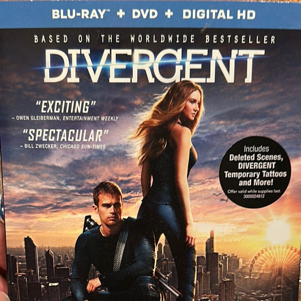 Divergent Blu-ray + DVD + Digital HD